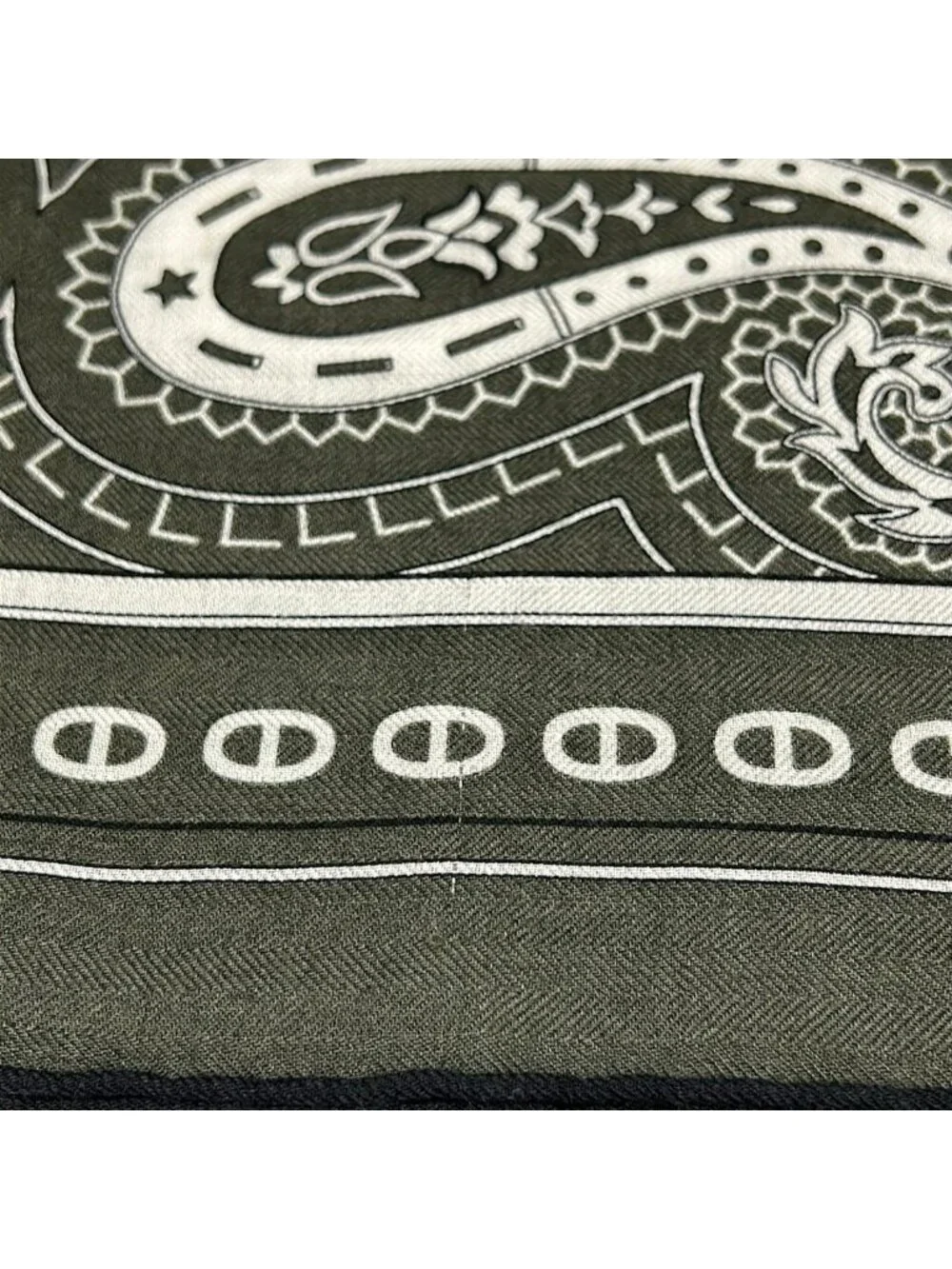 Hermes Shawl Carre Geant 140 Khaki Ivory Cheval de Coeur Cool Bandana Scarf